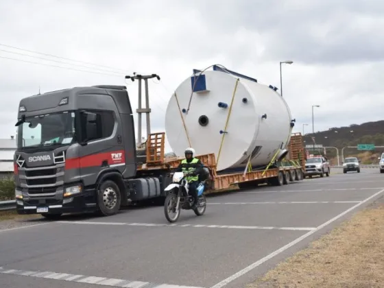 Se realizó con éxito el operativo de tránsito para el desplazamiento de camiones de gran porte