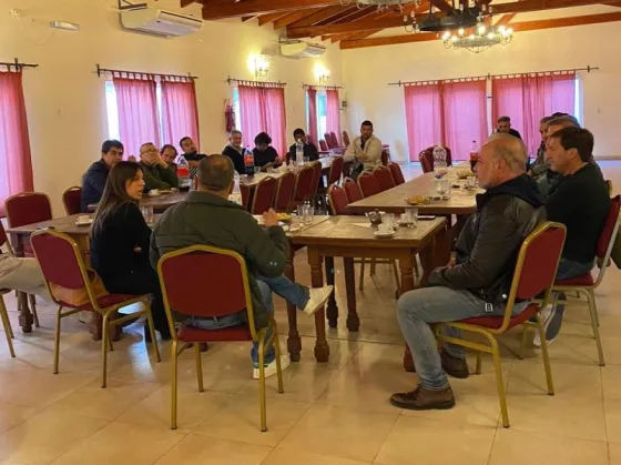 Inés Liendo con empresarios de la Cámara Salteña de la Construcción