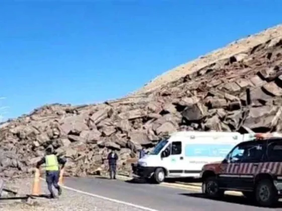 Cuatro heridos tras desmoronarse un cerro en Chos Malal