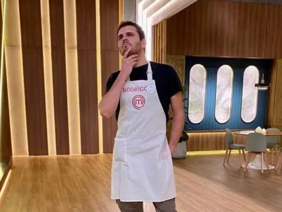 [VIDEO] Tras quedar afuera de la final de Masterchef, Rodrigo Salcedo salió a hablar y se quebró