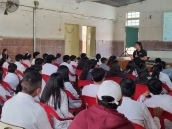 Estudiantes primarios aprendieron sobre la importancia de tener una vida libre de drogas