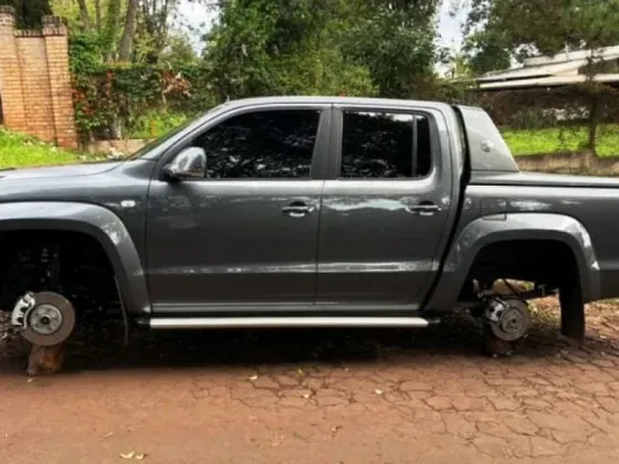 Inventó que le robaron las ruedas de la camioneta y le mintió a su papá por un insólito motivo