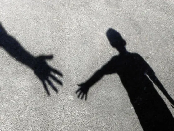 Intento de secuestro en comunidad Piquirenda: Ofrecían dinero a niños desde una camioneta blanca