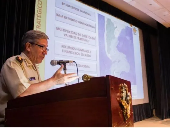 El jefe del Estado Mayor Conjunto de las Fuerzas Armadas Juan Martín Paleo.