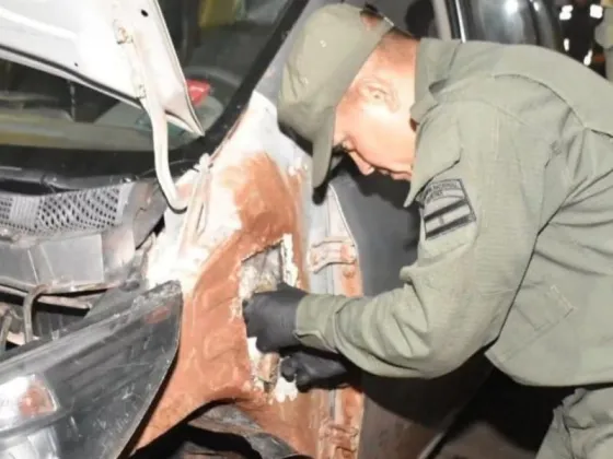Aguaray: Decomisan 43 kilos de hojas de coca que estaban escondidos en el tanque de nafta