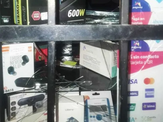 Detuvieron a un salteño que robó artículos electrónicos en la madrugada