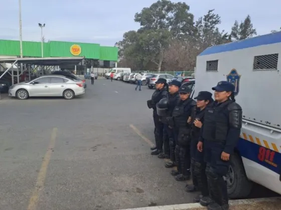 Alerta por saqueos: qué medidas tomaron los gobiernos provinciales para prevenir intentos de robos a comercios