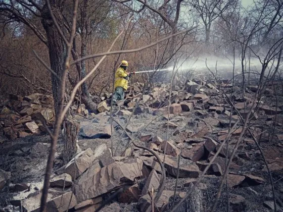 La Brigada Forestal realizó tareas de sofocamiento y enfriamiento ante un incendio de pastizales