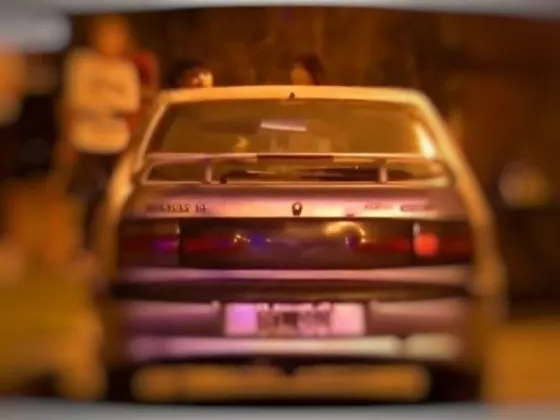 Un hombre apareció asesinado de forma brutal dentro de su auto en Rosario