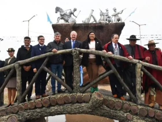 Inauguraron un monumento al Combate de las Piedras