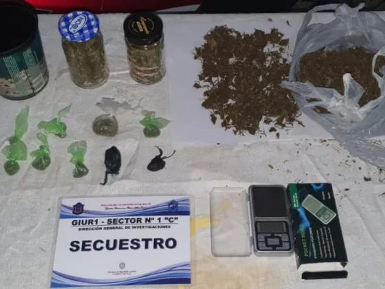 Cuatro salteños fueron detenidos por vender marihuana