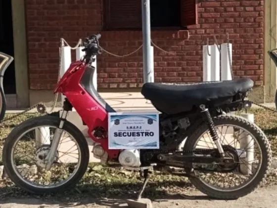 La policía de Orán logró recuperar una motocicleta y detuvieron a un joven