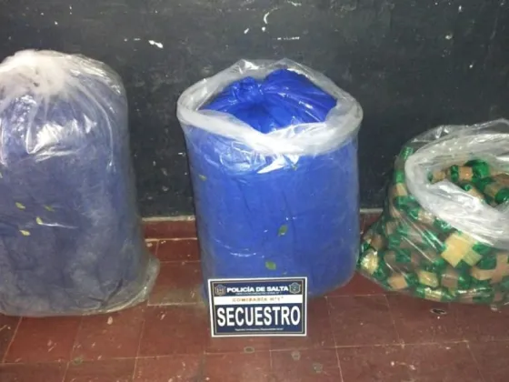 La Policía detuvo a dos salteños por transportar hojas de coca ilegalmente