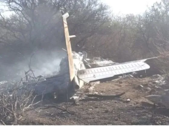 Una avioneta se incendió y se estrelló en el aeropuerto de San Luis