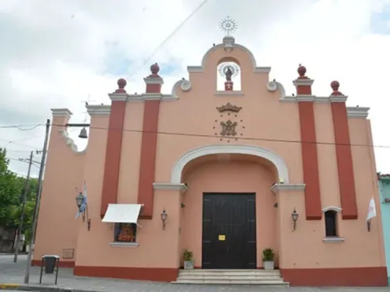 El sacerdote de la parroquia del Pilar se refirió a los actos vandálicos: “En 78 años nunca pasó algo así”