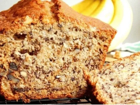 Budín de banana sin azúcar ni harina: rico, fácil y económico para disfrutar en la merienda