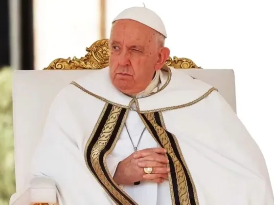 El Papa Francisco abre la puerta a la bendición de parejas del mismo sexo en la Iglesia
