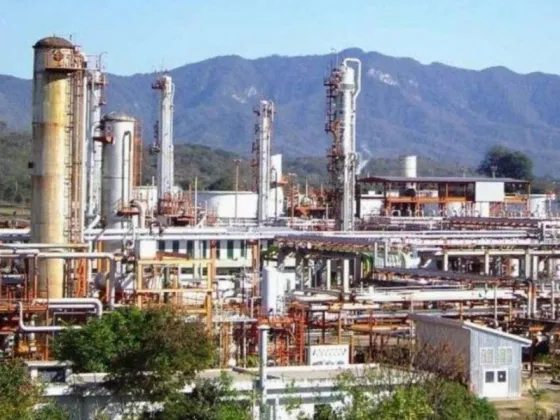 La refinería de Campo Durán paró por falta de gas y petróleo