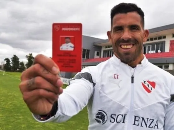 Carlos Tevez se hizo socio de Independiente y lanzó un pedido para los hinchas