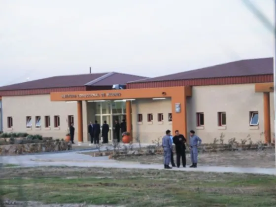 Presas se amotinaron en la cárcel federal de General Güemes