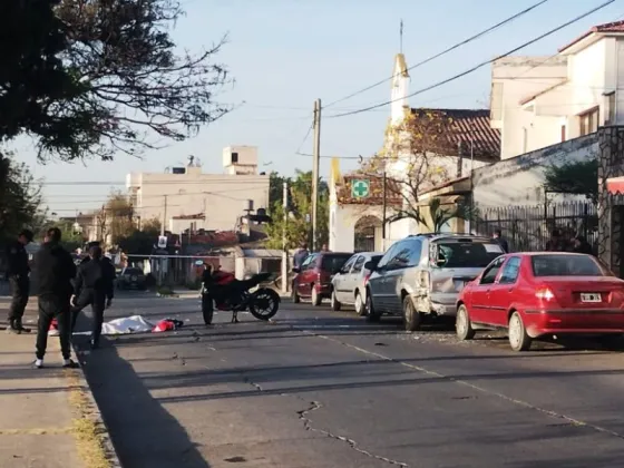 Delincuente fue imputado por robar las pertenencias de un motociclista que murió en un siniestro vial