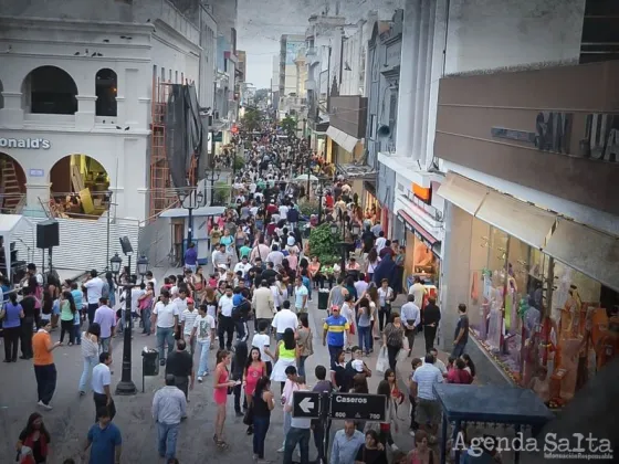 Comerciantes sostienen que no consiguen empleados por los planes