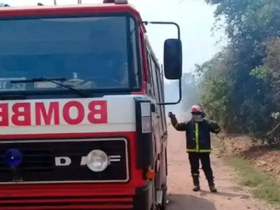 Lesser: Bomberos combatieron un tremendo incendio en los cerros