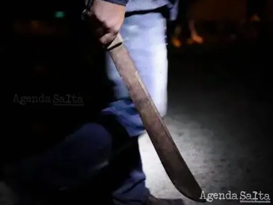 Machirulo fue detenido por agredir con un machete a su novia