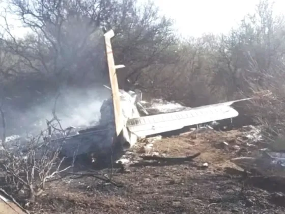 Una avioneta se incendió y se estrelló en el aeropuerto de San Luis: hay tres heridos