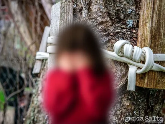 Llevó al monte a su primita de 12 años, la ató de un árbol y la abusó sexualmente