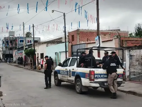 Villa San Antonio: ocho allanamientos y varios detenidos.