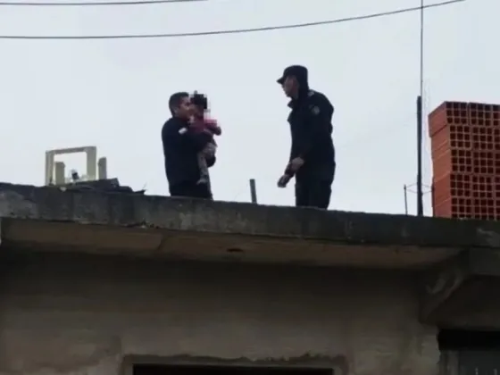 Detuvieron a un hombre por robo y encontraron a su hija de 3 años arriba de un techo con hipotermia
