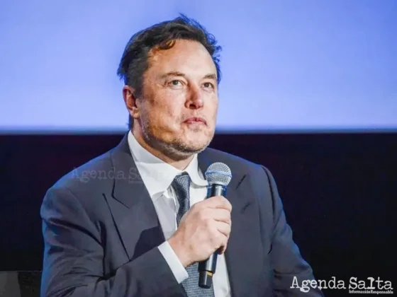 Elon Musk propone la creación de un "árbitro independiente" para regular la IA