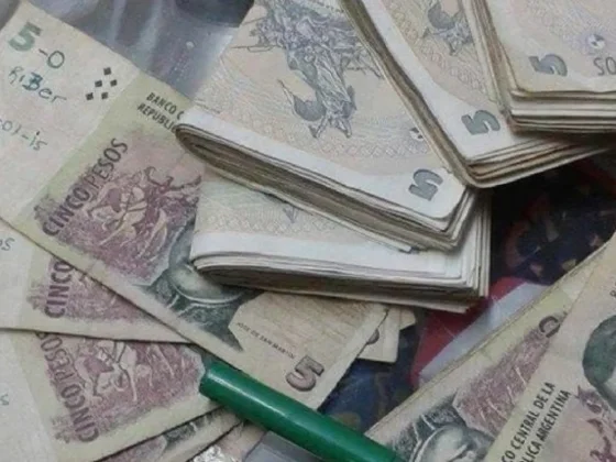 Los billetes argentinos de 5 pesos que valen 600.000 pesos