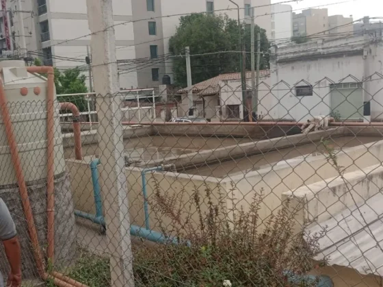Multaron a empresa por emanación de malos olores desde la planta de líquidos cloacales