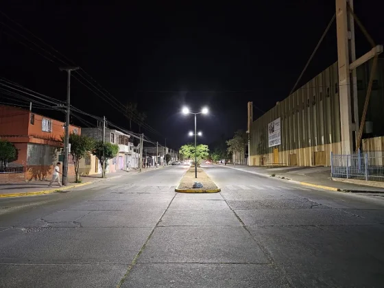 La Municipalidad colocó nuevas LED en avenida Ibazeta