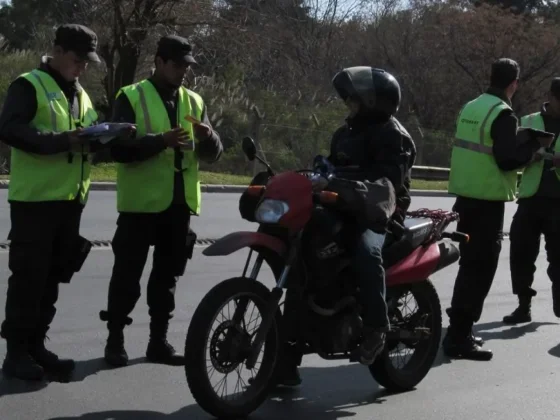 Sorprenden a salteño con una moto robada en un control policial