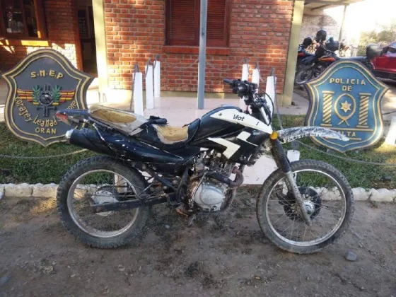 La policía logró recuperar tres motocicletas robadas