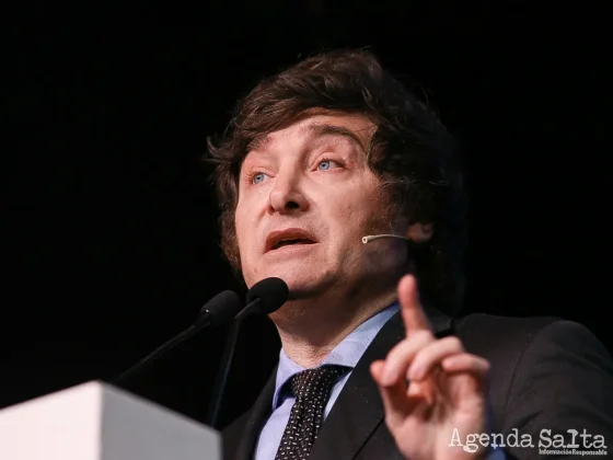 Javier Milei prepara una “Ley Ómnibus” para derogar más de 500 leyes y regulaciones en sus primeros días como presidente
