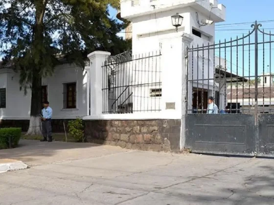 Una empleada del Servicio Penitenciario fue imputada por estafas por abuso de firma en blanco