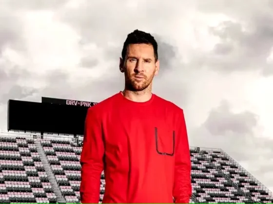 Esto cuesta la remera que Lionel Messi promociona para Navidad