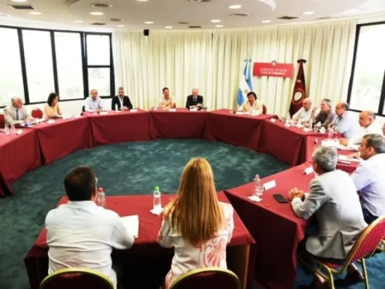 El gobernador Sáenz presidió una nueva reunión de gabinete ampliado