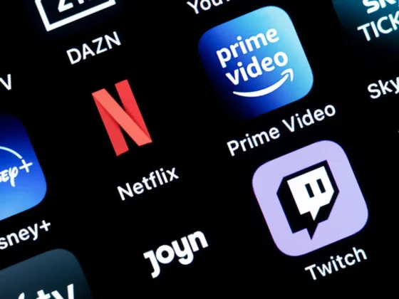 Netflix, Spotify y Amazon Prime bajan de precio por la reducción del impuesto al dólar que anunció Caputo