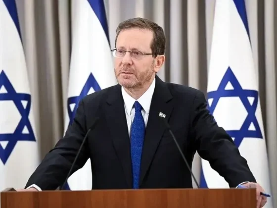 Israel dice estar listo para otra tregua que permita liberar a más rehenes