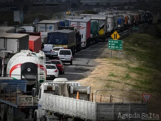 Paro de transportistas: se agrava el conflicto por el gasoil y aumentan los cortes de ruta