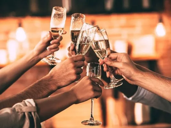 Salud Pública recomienda moderación en el consumo de bebidas con alcohol