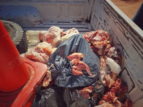 La policía decomisó carne en mal estado