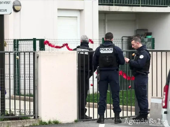 Una madre en Francia fue condenada a 18 meses de prisión por dejar a su hijo de nueve años completamente solo en un departamento entre 2020 y 2022.