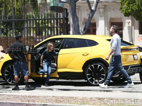 El hijo de Ben Affleck, de 10 años, chocó un Lamborghini de USD 200.000 (The Grosby Group)