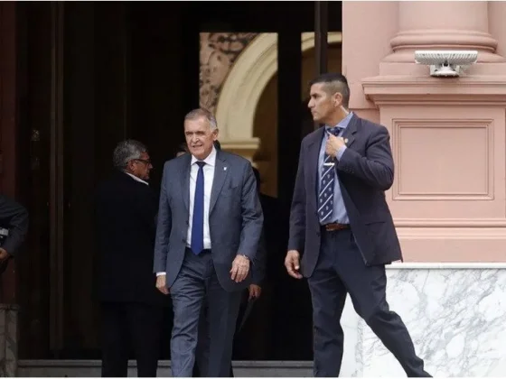 Tres diputados kirchneristas abandonan Unión por la Patria y forman su propio bloque, que podría votar a favor de la Ley Bases de Milei